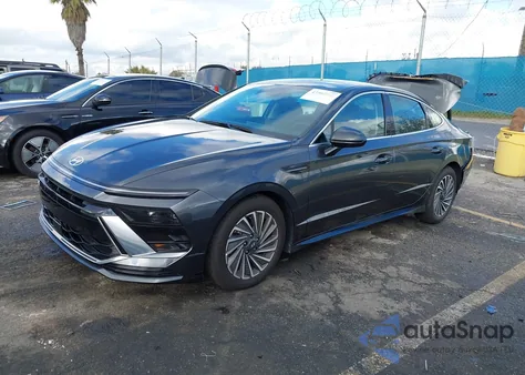 2025 Hyundai Sonata Hybrid Sel z USA, uszkodzony, nr VIN KMHL34JJ8SA127834